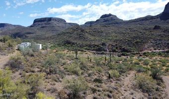 S Tillys Trail, Black Canyon City, AZ 85324