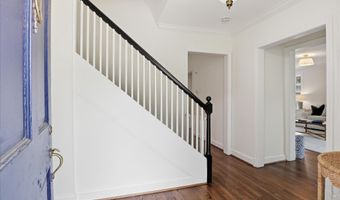 2316 N STAFFORD St, Arlington, VA 22207