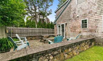 19 Warren Ave 19, Middletown, RI 02842