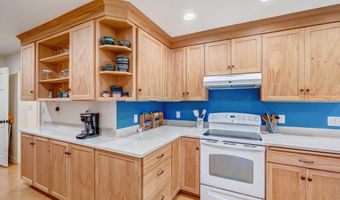 818 Ottawa Trl, Madison, WI 53711