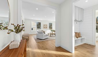 20 Marianne Rd, Darien, CT 06820