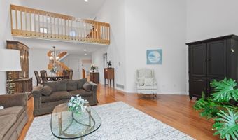 830 Richlyn Dr, Adrian, MI 49221