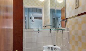 312 S Park Ave, Aurora, MO 65605