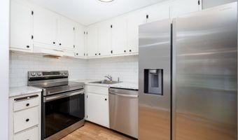 515 Emmett St 13, Bristol, CT 06010