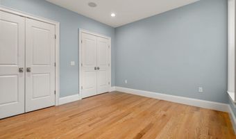 111 B St 8, Boston, MA 02127