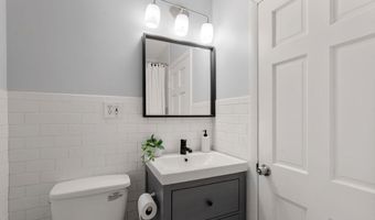 136 A Belgrade Ave, Boston, MA 02131