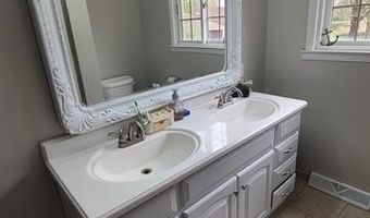 24800 DAYTON Rd, Armada, MI 48005