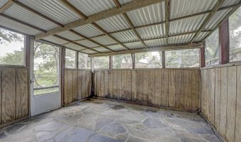 5813 FIFER Dr, Alexandria, VA 22303