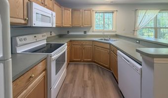 2820 Barclay Way, Ann Arbor, MI 48105