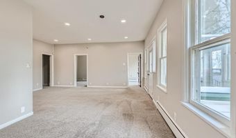 555 Tyler St, Anoka, MN 55303