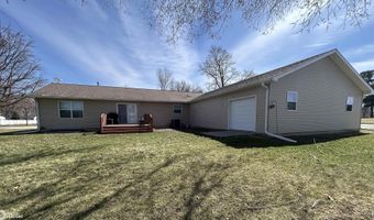 805 Elm St, Allison, IA 50602