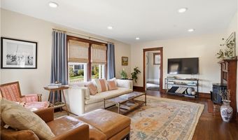 47 Hyland Ave, East Greenwich, RI 02818