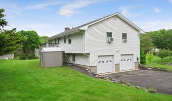 5 Woodchuck Ct, Norwalk, CT 06854