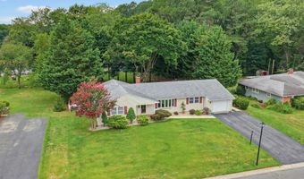 90 GREENVIEW Dr, Dover, DE 19901