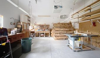 66 Sunset Ave, Buffalo, WY 82834