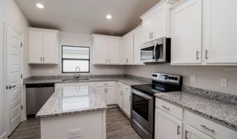 5409 WATERSIDE Dr, Auburndale, FL 33823