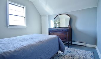 126 LORD Ave, Bayonne, NJ 07002