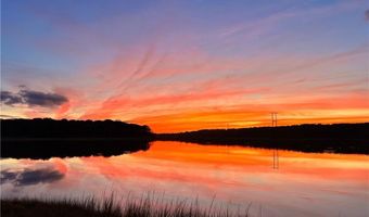 21 Starr Dr 207, Narragansett, RI 02882