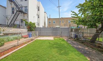 11 VETERANS Ct, Bayonne, NJ 07002