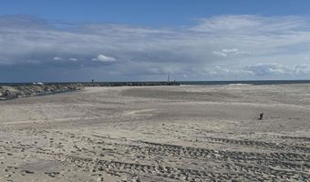 281 7th St, Avalon, NJ 08202