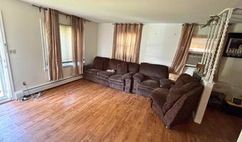 9102 4TH St, Lanham, MD 20706