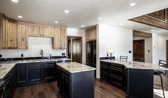 106 Mountain Shadows Rd, Ruidoso, NM 88345