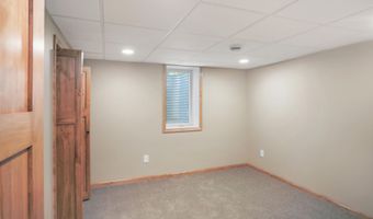 12857 387th Ave, Aberdeen, SD 57401