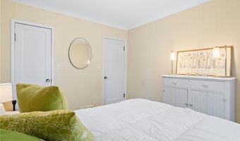 1019 Ash St, Alexandria, MN 56308