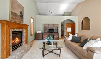 3302 E FALLCREEK Ln, Appleton, WI 54913