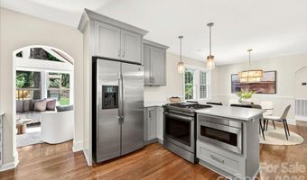 1333 Woodland Dr, Charlotte, NC 28205