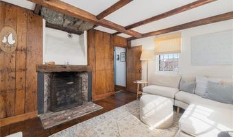 27 William St, Newport, RI 02840