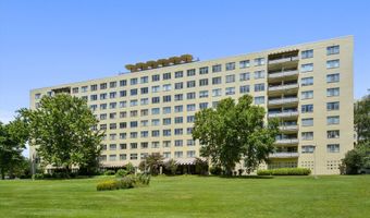 6631 WAKEFIELD Dr 319, Alexandria, VA 22307