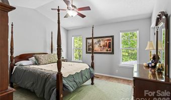 27 Sunview Cir, Arden, NC 28704