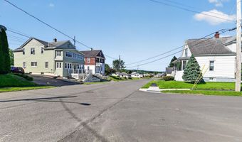 3 Young Ave, Amsterdam, NY 12010