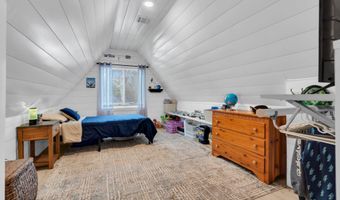 375 E Barnegat Ave, Bayville, NJ 08721