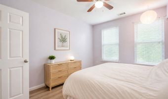 2465 ARMY NAVY Dr 1-101, Arlington, VA 22206