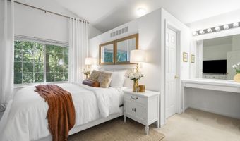 5841 Lafayette Ln, Ann Arbor, MI 48103