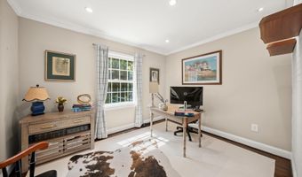 8436 BURNING TREE Rd, Bethesda, MD 20817