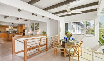 861 Aalapapa Dr, Kailua, HI 96734