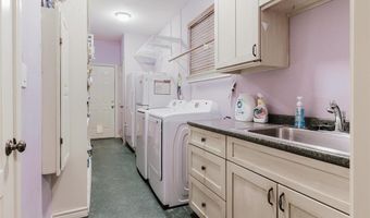 7937 Walnut Dr, Alvarado, TX 76009