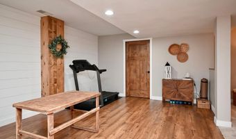 206 Park Ave, Altura, MN 55910