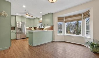 2318 Dorchester Dr, Bartlesville, OK 74006