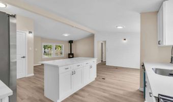 149 Brighton Rd, Barnegat, NJ 08005