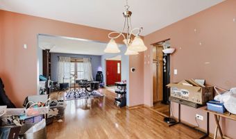 1721 Dorchester Ave, Algonquin, IL 60102