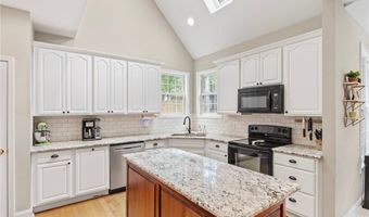 103 Crepe Myrtle Ln, Anderson, SC 29625