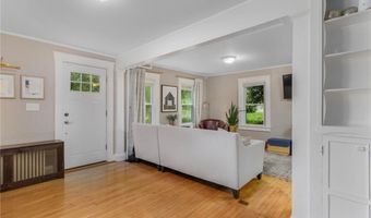 1315 New London Ave, Cranston, RI 02920