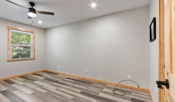 2052 Granny Squirrel Dr, Andrews, NC 28901