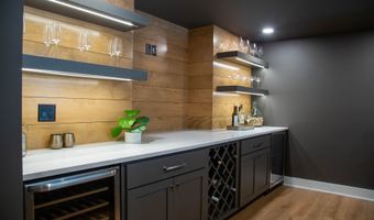 3899 Chapel Hill Ct, Bargersville, IN 46106