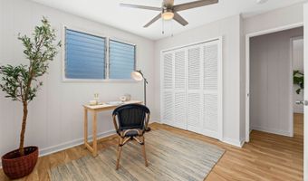 98-822 Kaamilo St, Aiea, HI 96701