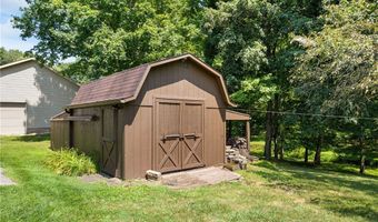 12980 Robinwood St NE, Alliance, OH 44601